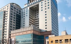 東横イン大田政府庁舎前